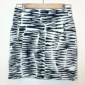 Banana Republic Women’s Trina Turk Zebra Pencil Black & White Skirt Size 2